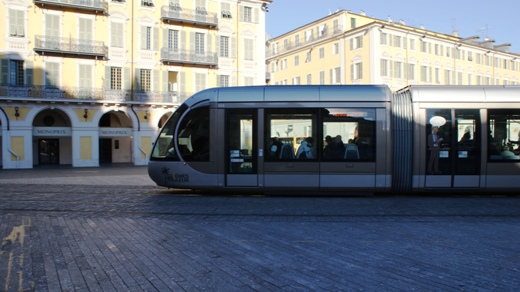 Транспорт во Франции: трамвайчики в Ницце